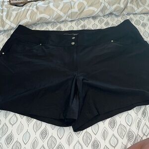 Slazenger womens golf shorts size 14 athletic MINT cond black